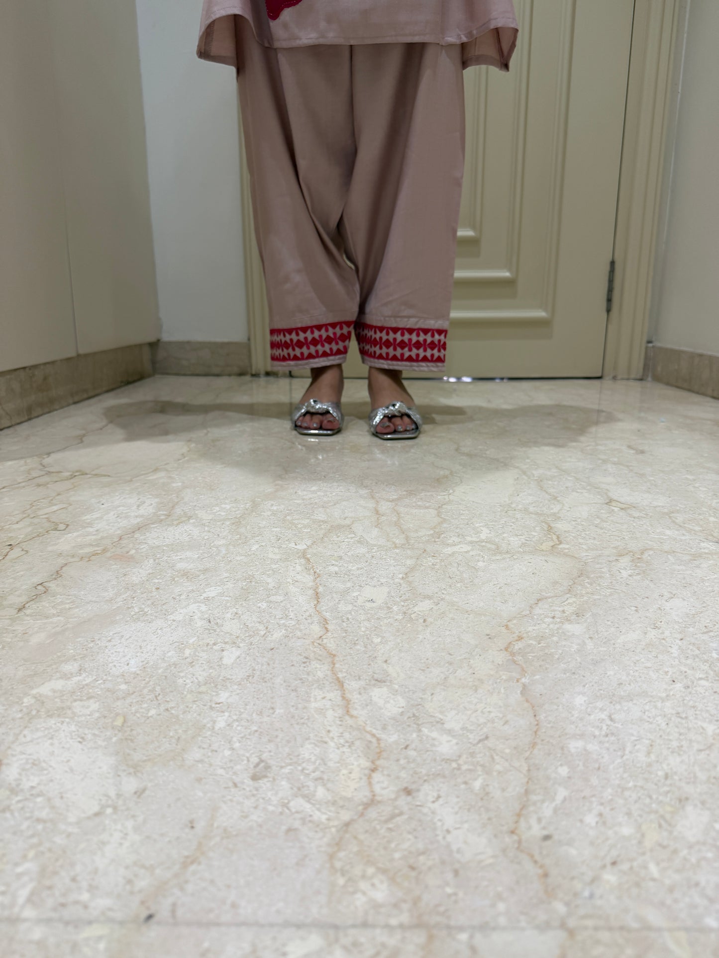 Soft Blush & Magenta Floral Appliqué Kurta Set with Gathered Pants