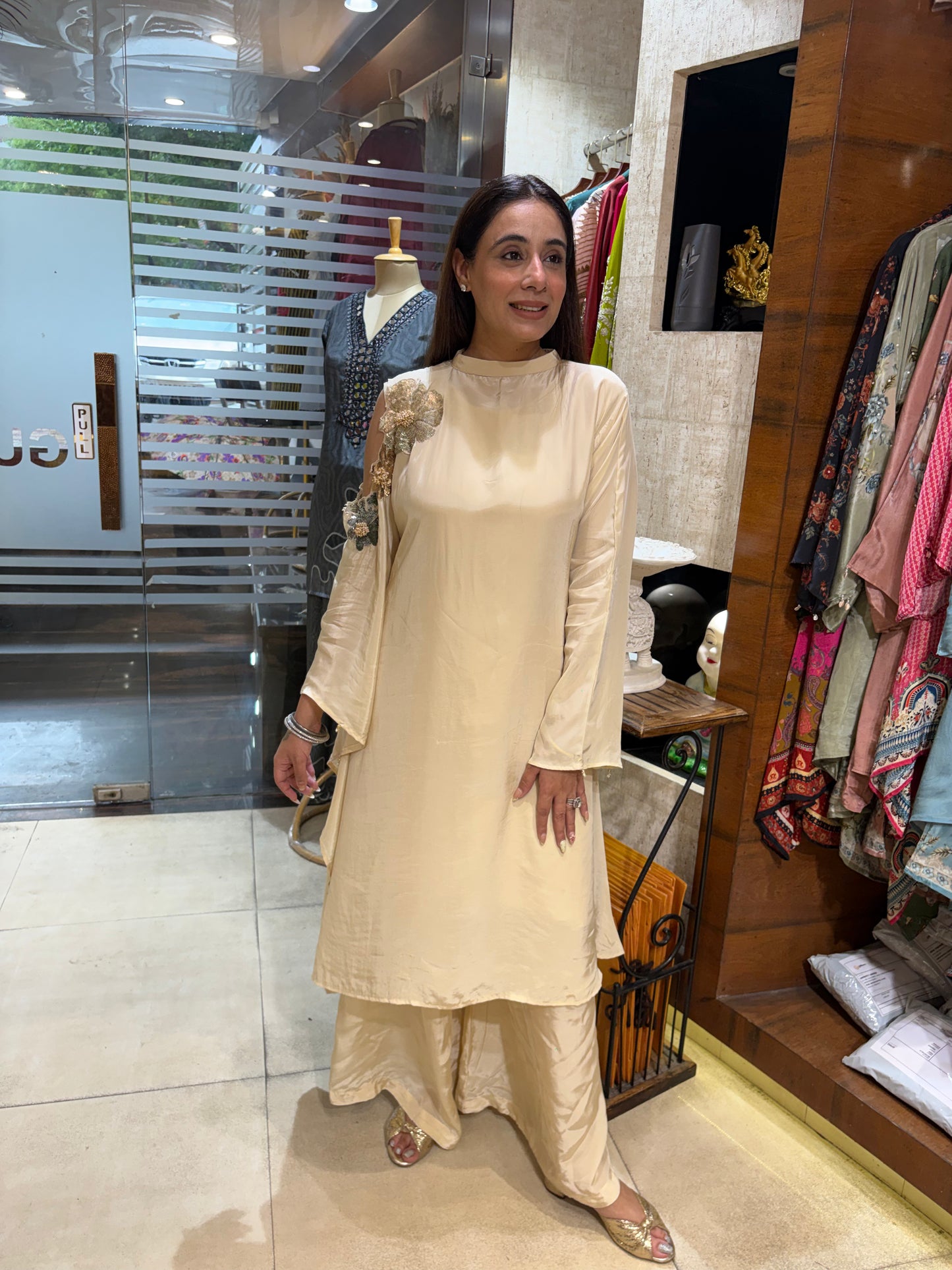 Luminous Ivory Silk-Blend Tunic Set with 3D Floral Cold-Shoulder Detail