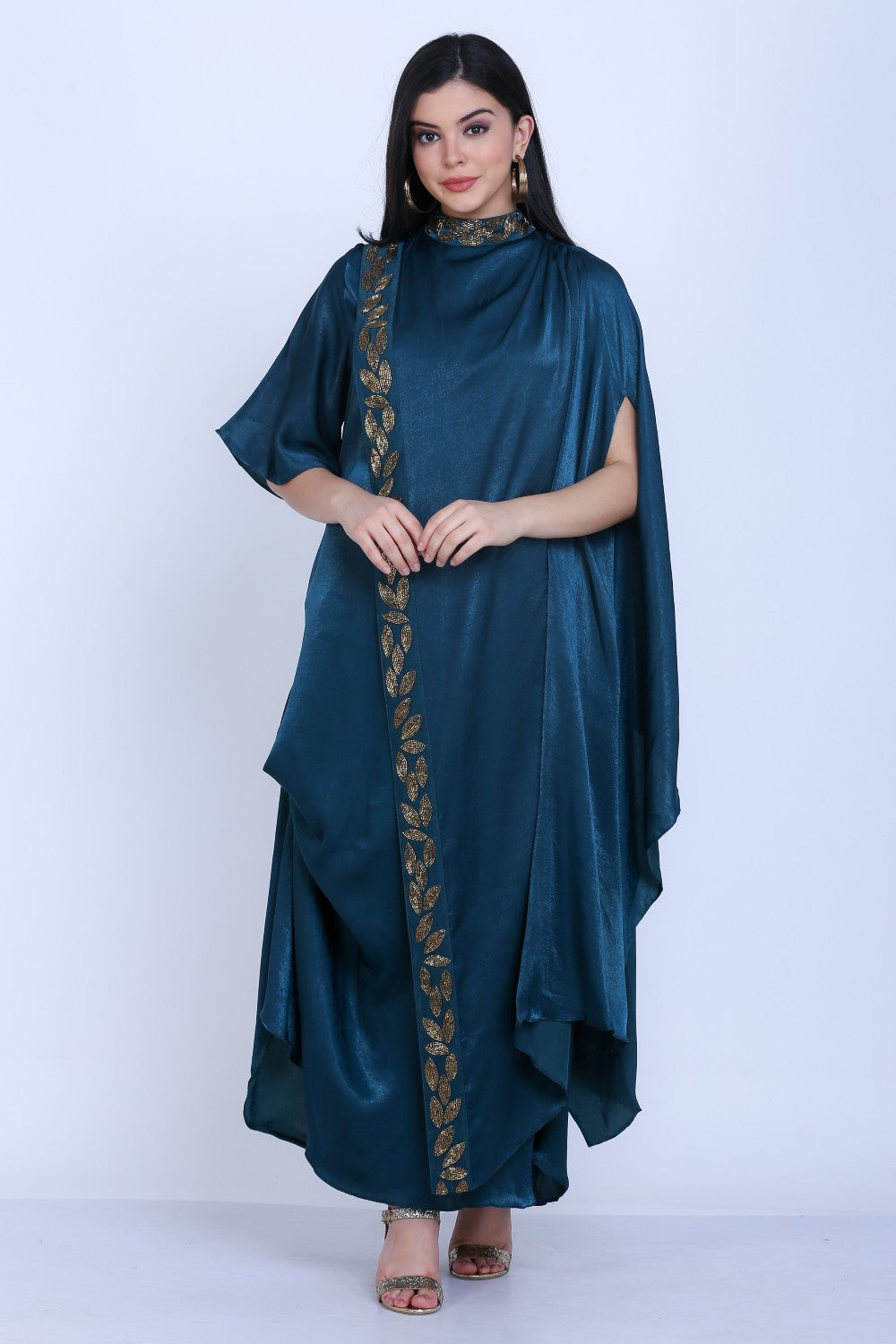 Drape With Katdaana Embellishment