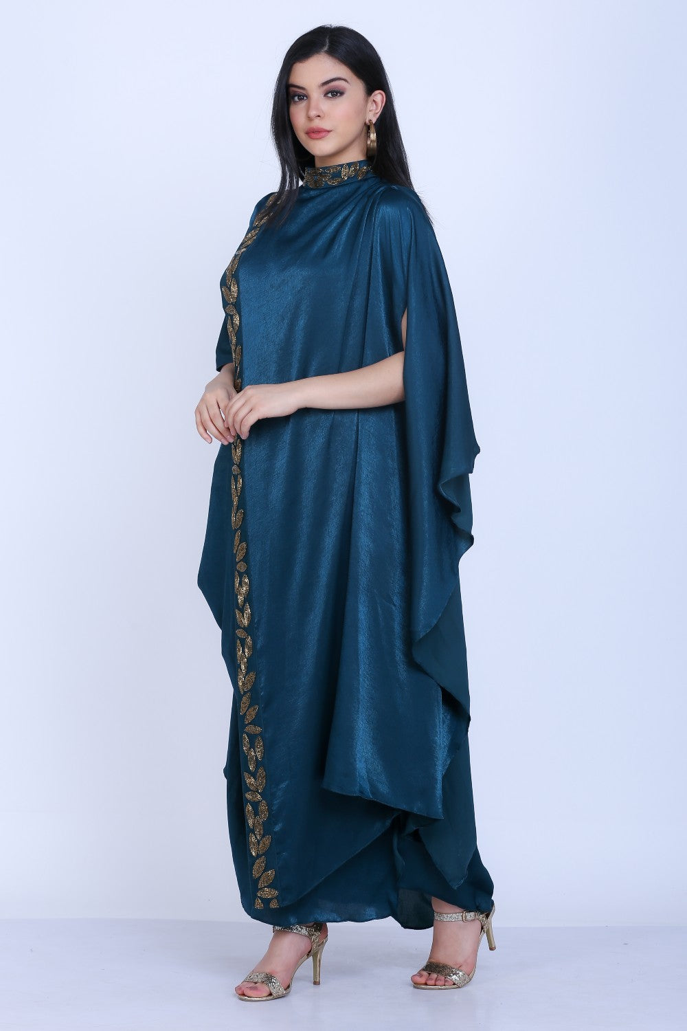 Drape With Katdaana Embellishment