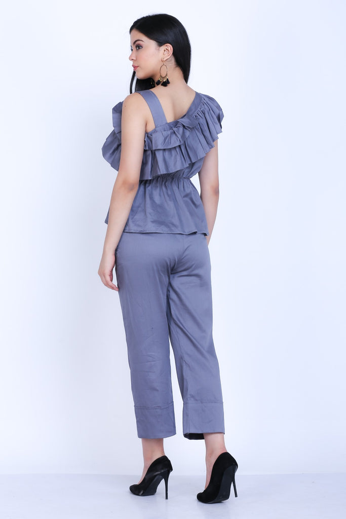 Gray Thorny Top With Straight Pants