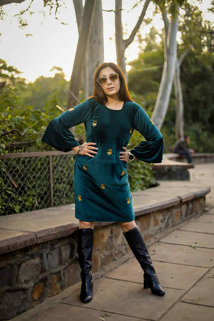 Green Short Dress With Embroidery